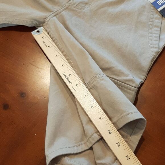 Wrangler Cargo Shorts - Picture 9 of 10